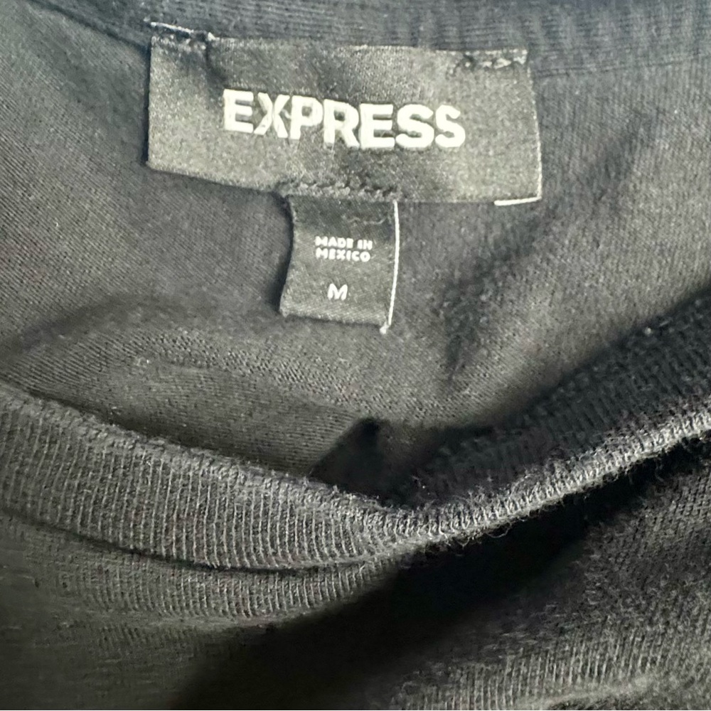 Express Black graphic T-Shirt Men’s Medium
100% Cotton - Picture 3 of 5